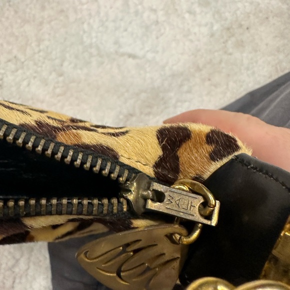 Vintage fur Morris Moskowitz bag in leopard with belt. Rare steal of a price - Picture 3 of 6